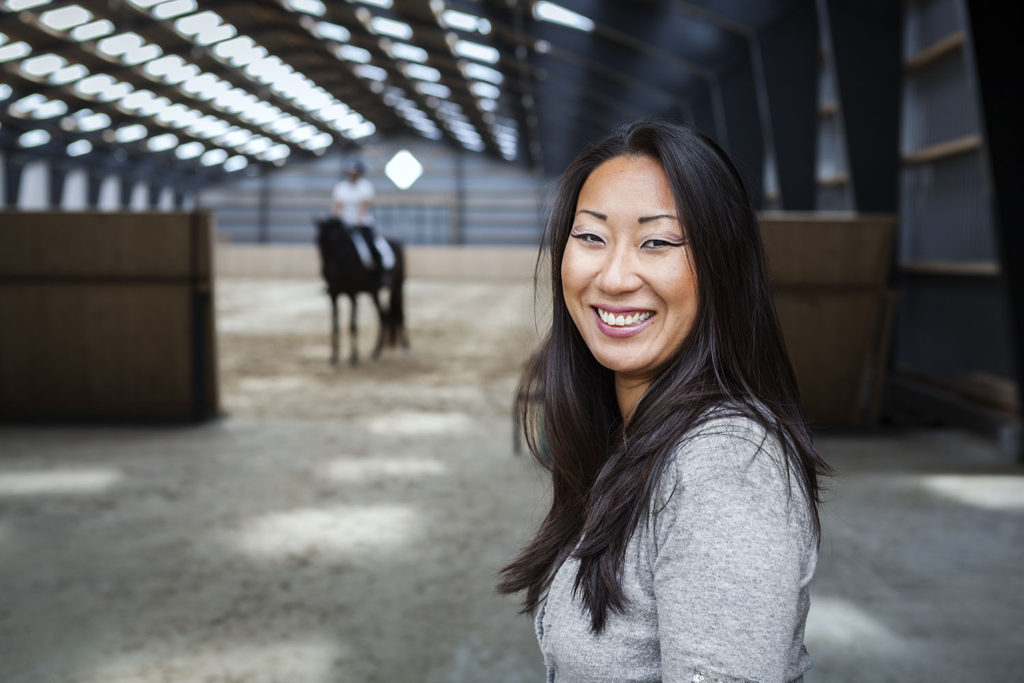 Ditte Young | Forfatter | Dyretelepatør | Clairvoyant | Equicoach | Underviser på Dyretelepatør Uddannelsen