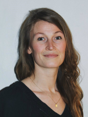 Ditte Young | Forfatter | Dyretelepatør | Clairvoyant | Equicoach | Underviser på Dyretelepatør Uddannelsen