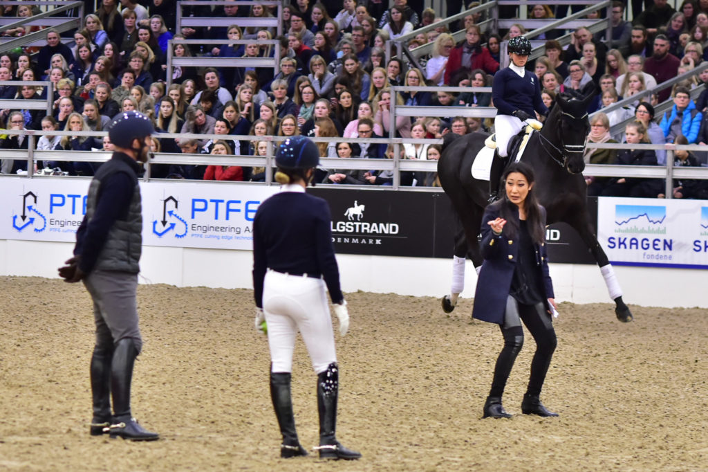 Ditte Young | Forfatter | Dyretelepatør | Clairvoyant | Equicoach | Underviser på Dyretelepatør Uddannelsen